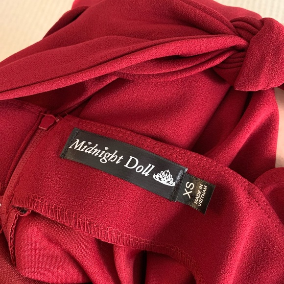 ‼️Last chance by Feb 5‼️ Cute mini dress with tie back - Picture 3 of 3